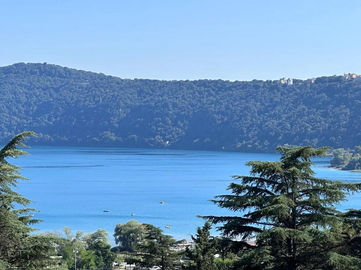 La Terrazza Sul Lago Marino Italy