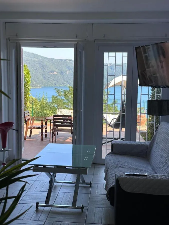 La Terrazza Sul Lago Marino